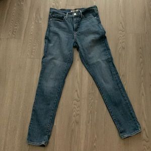 Levi’s 311 shaping skinny jeans